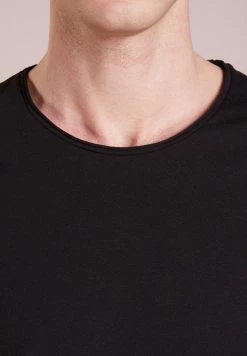 DRYKORN KENDRICK - Basic T-shirt - Black 11 DRYKORN KENDRICK - Basic T-shirt - Black -Trend Code Shop bdb4727e6f514789a0a3bdfaa53aceea