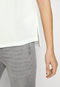 DRYKORN SUMI - Blouse - Ecru -Trend Code Shop c43f8d43d0924d46a9d7cc074a6dc3dc