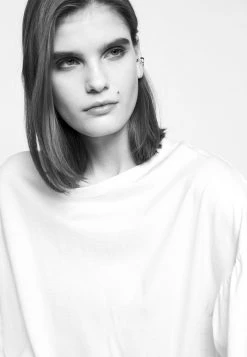 DRYKORN FIMONI - Print T-shirt - Weiss 15 DRYKORN FIMONI - Print T-shirt - Weiss -Trend Code Shop c9200cd9b9984740b81f6223a4e50378