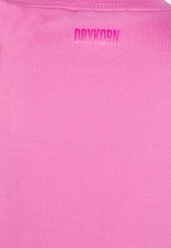 DRYKORN KHARA - Basic T-shirt - Lila 7 DRYKORN KHARA - Basic T-shirt - Lila -Trend Code Shop c9e3995dbb9b4741aca5e0456103f4ac