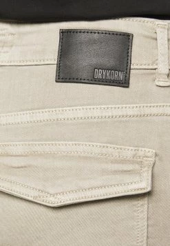 DRYKORN OUTBOUND - Cargo Trousers - Sand -Trend Code Shop cd87a6fbeeab47eaaf40717dff06166d