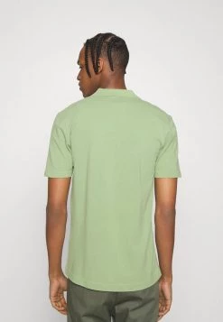 DRYKORN BENEDICKT - Polo Shirt - Green 11 DRYKORN BENEDICKT - Polo Shirt - Green -Trend Code Shop ce65624a5f1e43d78201c2a3433d86e9