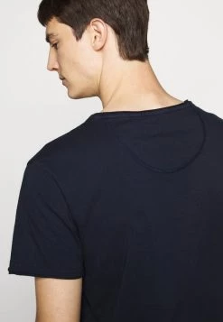 DRYKORN KENDRICK - Basic T-shirt - Navy -Trend Code Shop ce6dc03b4c644901ae9ece67a1fb741d
