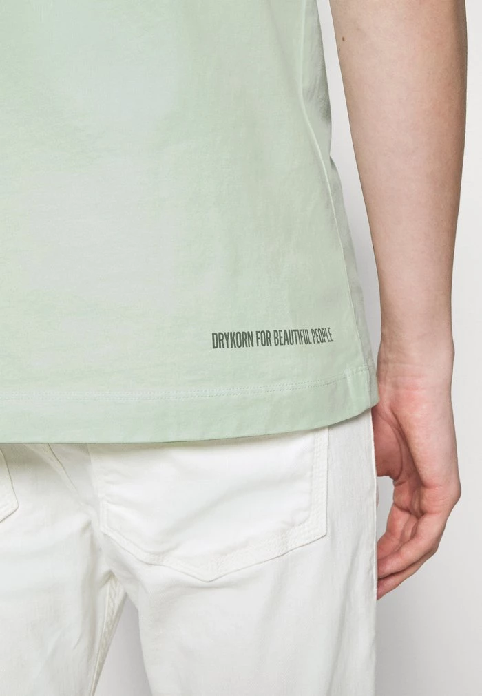 DRYKORN THILO FADE - Print T-shirt - Green 7 DRYKORN THILO FADE - Print T-shirt - Green - Image 5