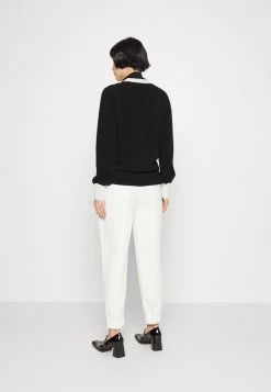 DRYKORN RASE - Tracksuit Bottoms - Offwhite -Trend Code Shop cf4caba98a7b41a9a09fed39c30b96f1