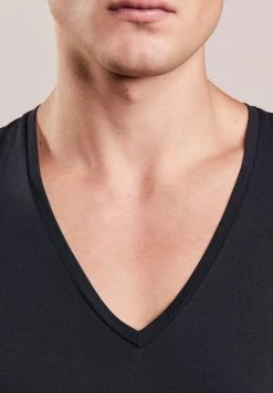 DRYKORN QUENTIN - Basic T-shirt - Black -Trend Code Shop d38cc79d28744f09b39ea7f42fedf424