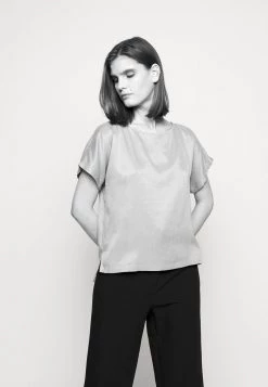 DRYKORN SOMIA - Basic T-shirt - Lila -Trend Code Shop d5fabb6d93ec403ab256d6f5ff7d030d