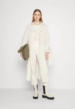 DRYKORN DISPATCH - Trousers - Off White -Trend Code Shop d675712b1a344b35b27b56f4ab2e00e6