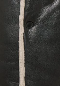 DRYKORN TENBY - Classic Coat - Schwarz -Trend Code Shop dcc69e5e037a48ff9da7ec6e22257e30