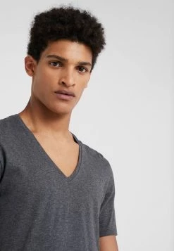 DRYKORN QUENTIN - Basic T-shirt - Grey -Trend Code Shop e2152d98e1f04617991d03a1613c4868