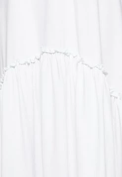 DRYKORN DINANE - Maxi Dress - Weiss -Trend Code Shop e395bc32e3ed414fa2d880326d698c1d