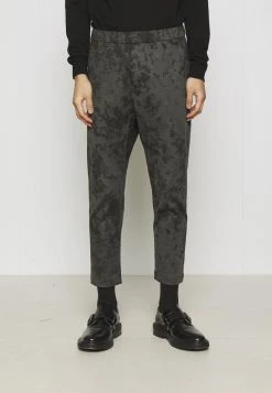 DRYKORN TROP - Tracksuit Bottoms - Grün
