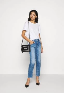 DRYKORN LARIMA - Basic T-shirt - White -Trend Code Shop e5b740880a83438692a386c4d82a441b