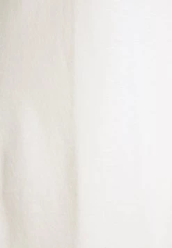 DRYKORN AURENI - Top - Ecru -Trend Code Shop e742fcdf312446feafa5ab1a23a90cba