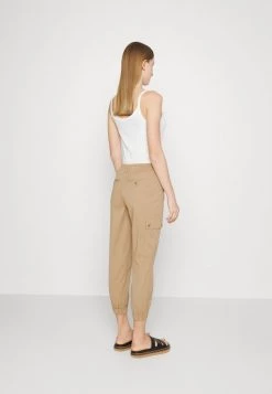 DRYKORN FREIGHT - Cargo Trousers - Brown -Trend Code Shop ec6b8fcc3a9f4b9cb75bef43d7aebd7f