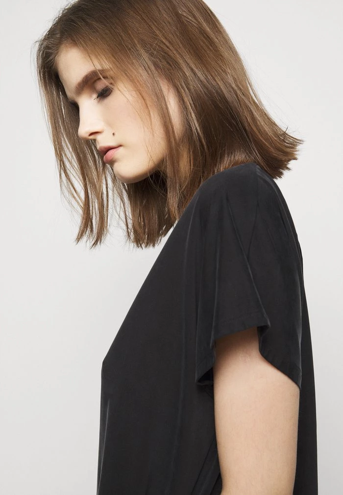 DRYKORN KIMANA - Basic T-shirt - Schwarz 6 DRYKORN KIMANA - Basic T-shirt - Schwarz - Image 4