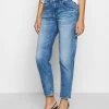 DRYKORN LIKE - Relaxed Fit Jeans - Blue Denim -Trend Code Shop ed844aad9a6c40a4a6df879323cdb65c