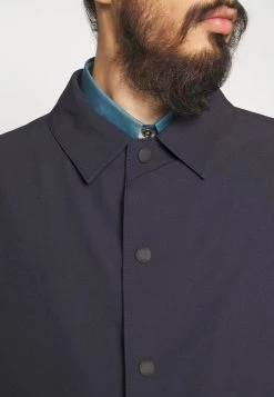 DRYKORN BEKO - Summer Jacket - Blue -Trend Code Shop f3ea449c40394ac589fc3ac4090dbef3