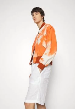 DRYKORN VADE - Shorts - White -Trend Code Shop f4003ecddcb247fcbe565f2e8fb9a95f