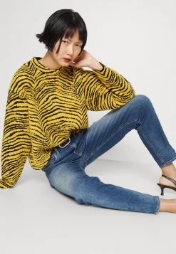 DRYKORN LIKE - Jeans Tapered Fit - Blau -Trend Code Shop f454ce12957f43009bf8072d843e63d1