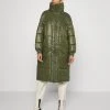 DRYKORN EUSTON - Winter Coat - Grün -Trend Code Shop fce940d7e97c4d50b997317561d0bec9
